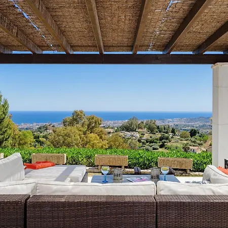 La Escala - 6 Bedroom With Pool *