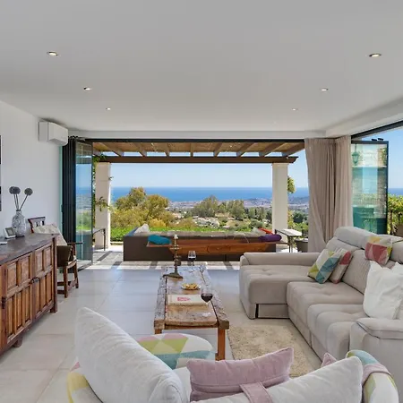 La Escala - 6 Bedroom With Pool *