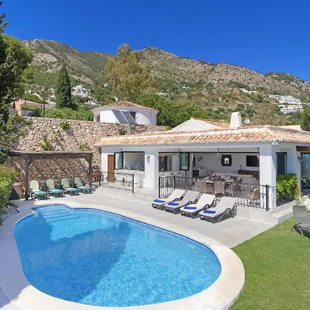 La Escala - 6 Bedroom With Pool