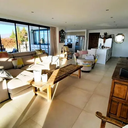 La Escala - 6 Bedroom With Pool *